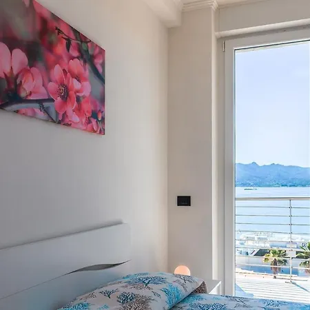 Fronte Mare Bilocale Βίλα *