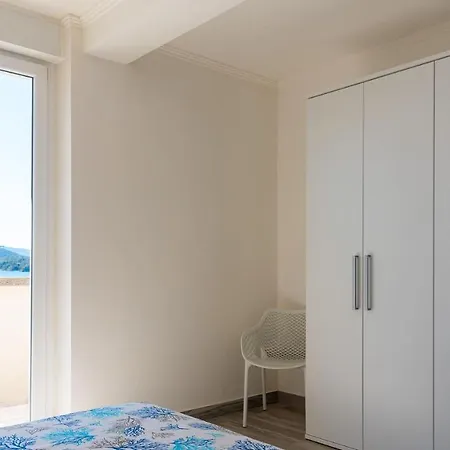 Βίλα Fronte Mare Bilocale *